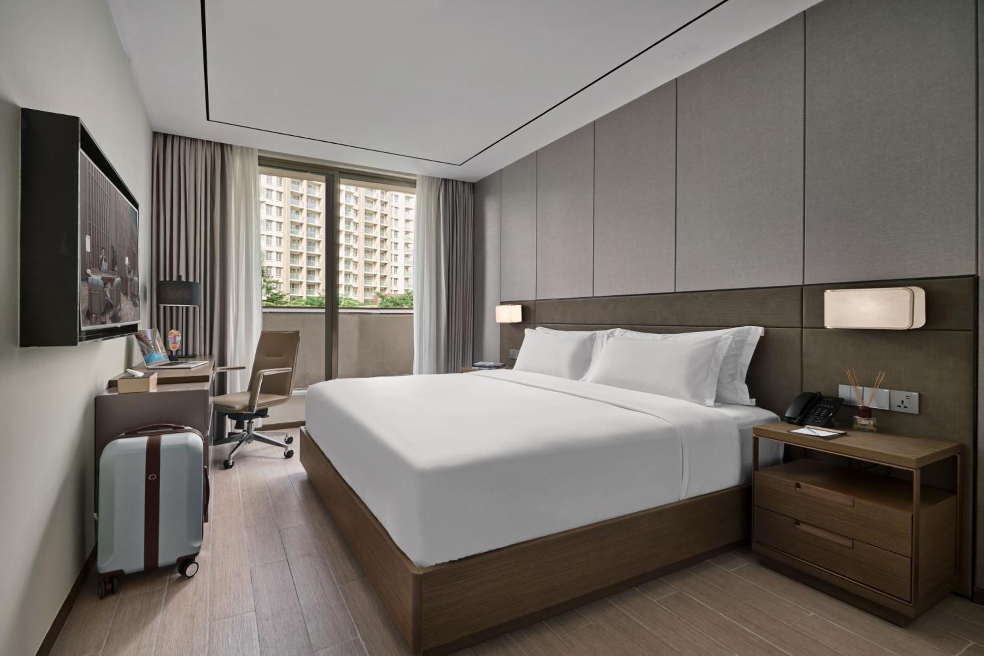 Hotel Oakwood Premier 5*