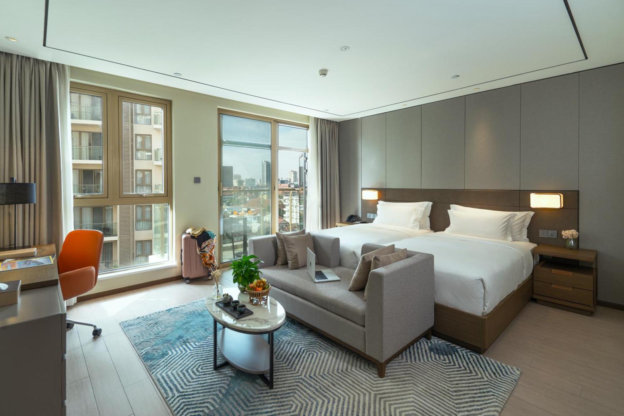Hotel Oakwood Premier
