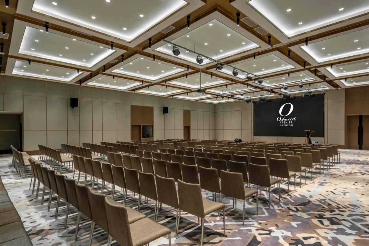 Oakwood Premier Hotel