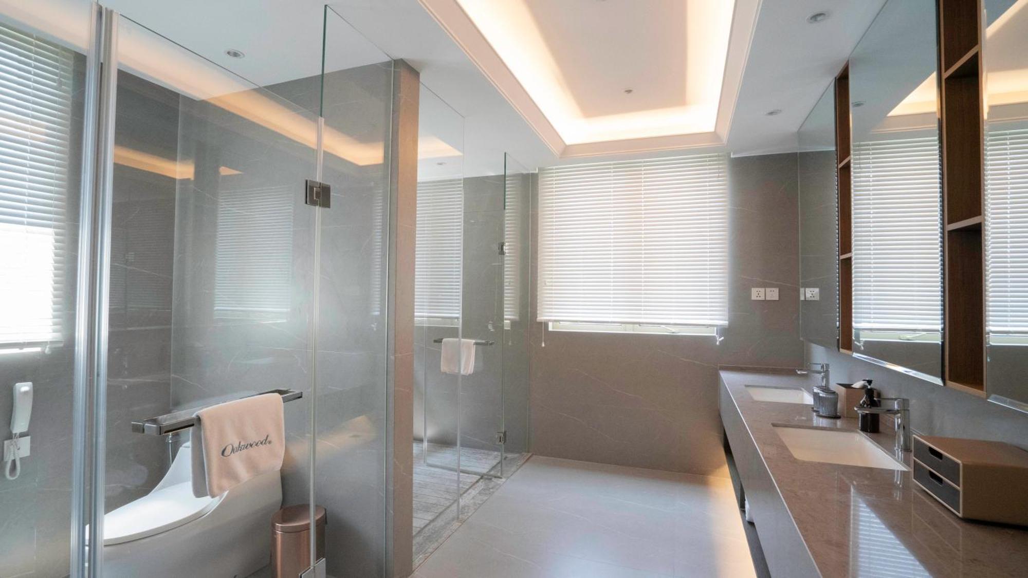 Oakwood Premier 5* Phnom-Penh
